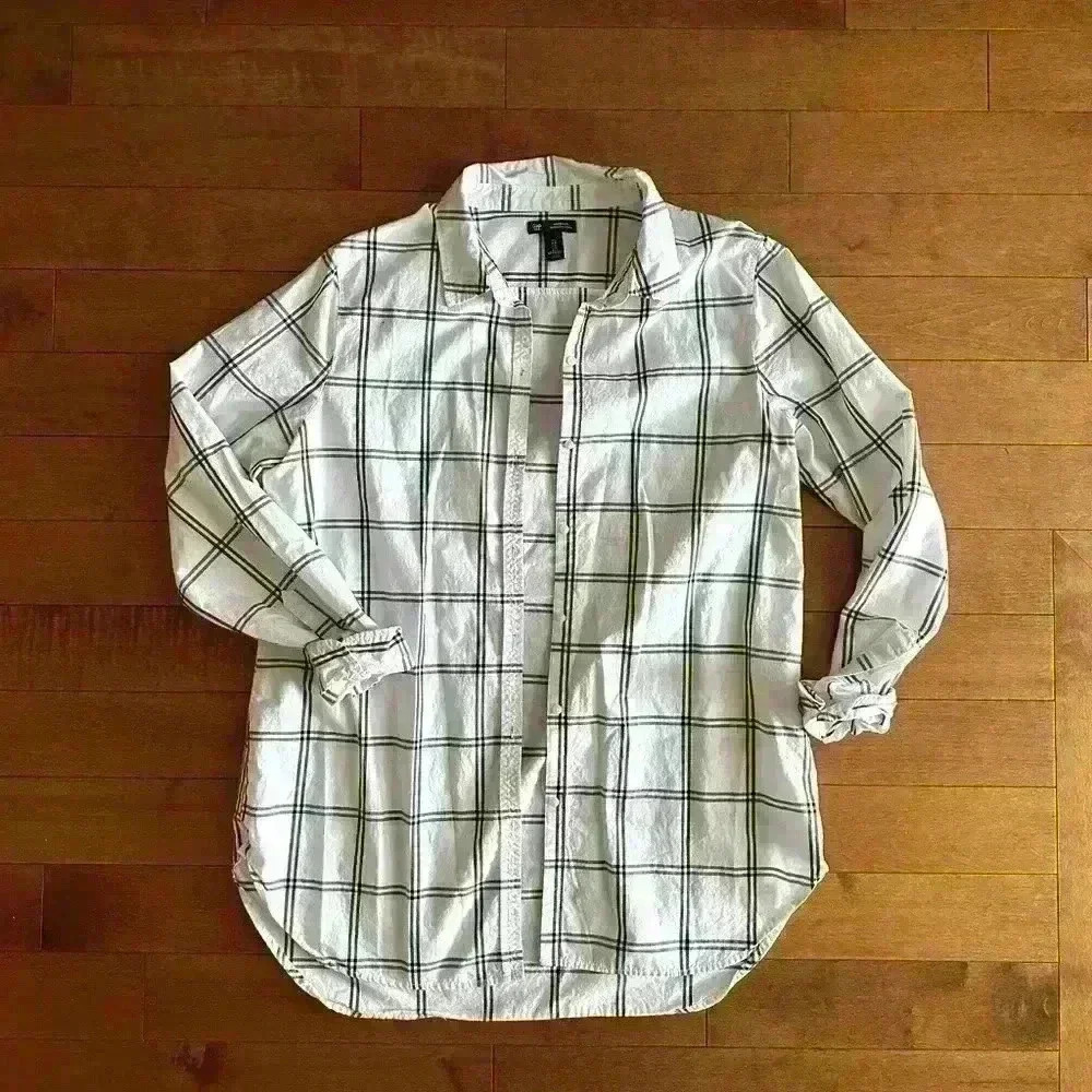 GAP | Women’s boyfriend fit classic plaid shirt button down size large